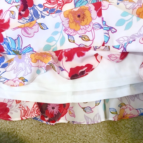 NWT Lulus Aura White Floral Print Satin Mini Skirt - Picture 6 of 8